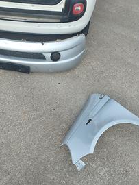 parafango Yaris anno 2001