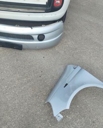 parafango Yaris anno 2001