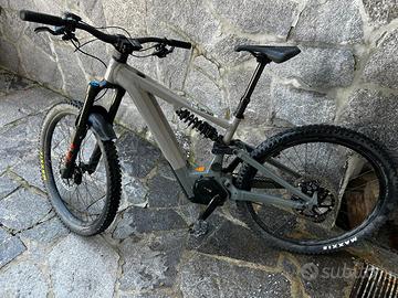 Focus SAM² 6.8 tg.M eMTB Enduro, Bosch CX, 435km