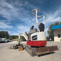 Miniescavatore Takeuchi TB210R