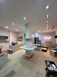 Arredo mobili negozio