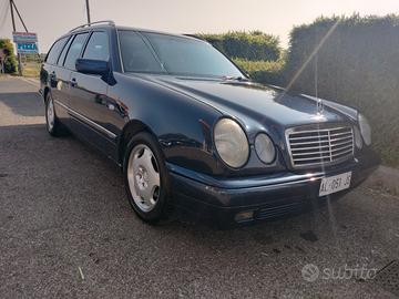 Mercedes W210 E200 1996