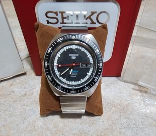 Seiko 5 sports limited edition 55th srpk17k1