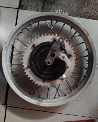 cerchio KTM con mozzo grimeca GS 250 anni 70