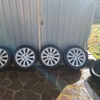 CERCHI in LEGA con GOMME 185 50 R 16 Nissan Micra