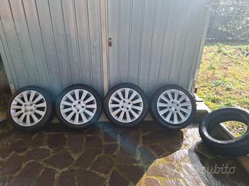 CERCHI in LEGA con GOMME 185 50 R 16 Nissan Micra