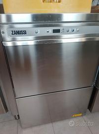 Lavastoviglie professionale ristorante 