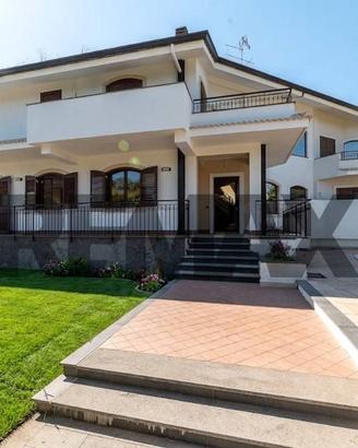 Villa singola - Aci Sant'Antonio