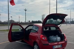 Renault Clio III 1.2 65CV 3P 4U Pack