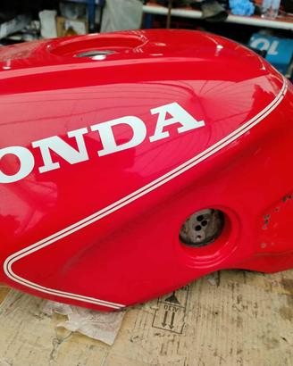 Honda VFR 750 RC 24