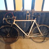 Bicicletta da corsa vintage 