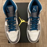 Air Jordan 1 Mid 10.5 new