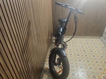 Bicicletta elettrica Hummer