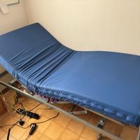 Letto ortopedico elettrico per anziani con materas