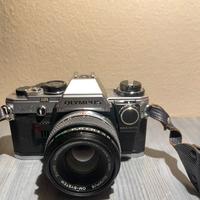 Macchina fotografica a rullino OM10