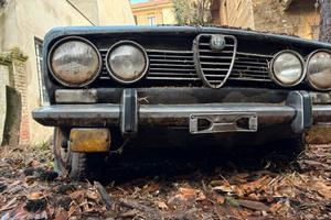 Alfa Romeo 1750 berlina
