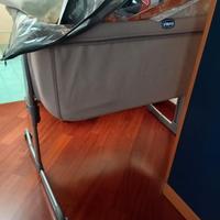 culla chicco next to me