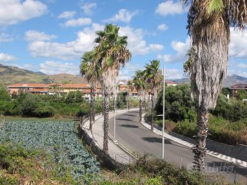 Terreno industriale/commerciale - Fiumefreddo d...