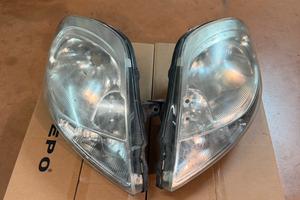 FARI FANALI RENAULT TRAFIC OPEL VIVARO PRiMASTAR