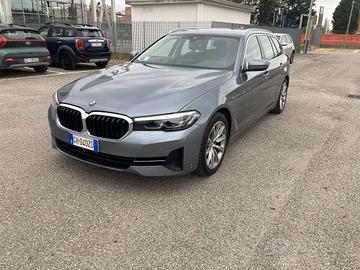 BMW Serie 5 520d Touring mhev 48V Business auto