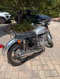 Suzuki 550 Gt