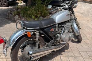 Suzuki 550 Gt