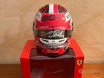 Casco Leclerc 1/2 2019 autografato