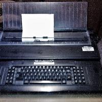 Macchina da scrivere elettronica