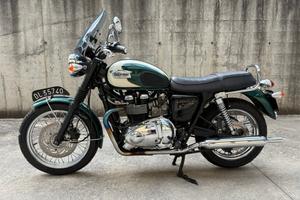TRIUMPH  BONNEVILLE T100 anno 2009