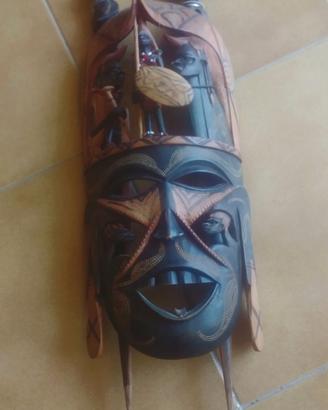 Grande maschera Masai. Kenya 1987