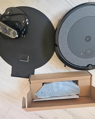 Robot aspirapolvere e lavapavimenti Roomba i5