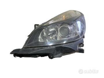 FARO ANTERIORE SINISTRO RENAULT Clio Serie 8200626