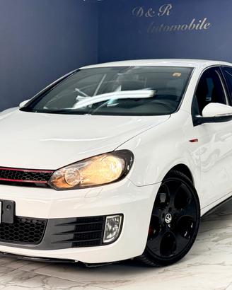 Volkswagen Golf GTI 2.0 TSI DSG 5p.
