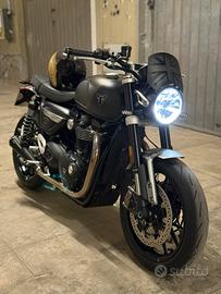 Triumph Speed Twin 1200 garanzia 2028