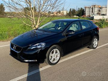 Volvo V40 D2 Plus