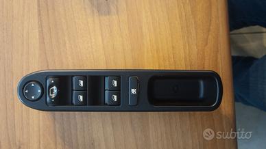 Interruttore di comando alzacristallo elettrico