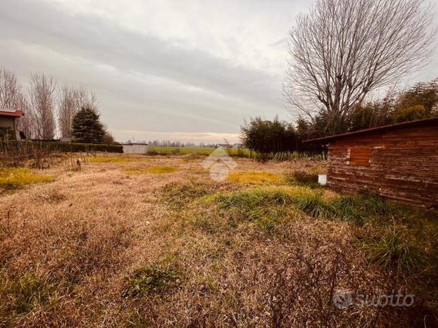 TER. RESIDENZIALE A FORNOVO SAN GIOVANNI