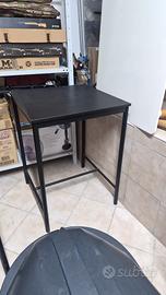 2 tavoli neri alti 70x70h90