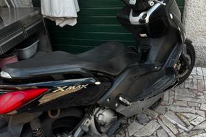 Yamaha xmax 250