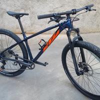 MTB DA 29 MARCA KTM MODELLO MYROON CARBON