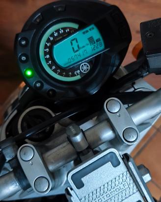 Yamaha fz6 (2004) 