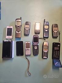 Cellulari vintage Apple Nokia Motorola Samsung