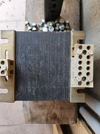 TRASFORMATORE PER POTENTI AMPLIFICATORI LINEARI