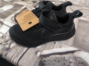 scarpe nike n27. 5