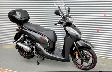 Honda sh 300 sport