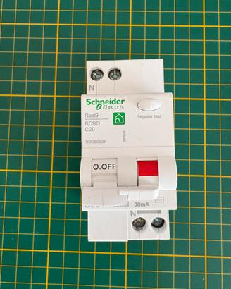 Magnetotermico differenziale 1P 20A 30mA SCHNEIDER