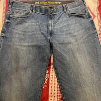 jeans taglia 56 italiana marca Lee