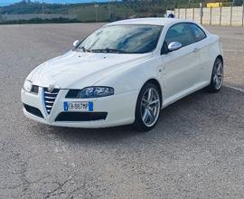 Alfa romeo gt - 2010