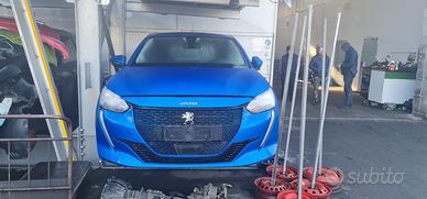 Muso completo peugeot 208 elettrica 2024