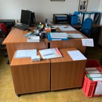 2 uffici uguali completi